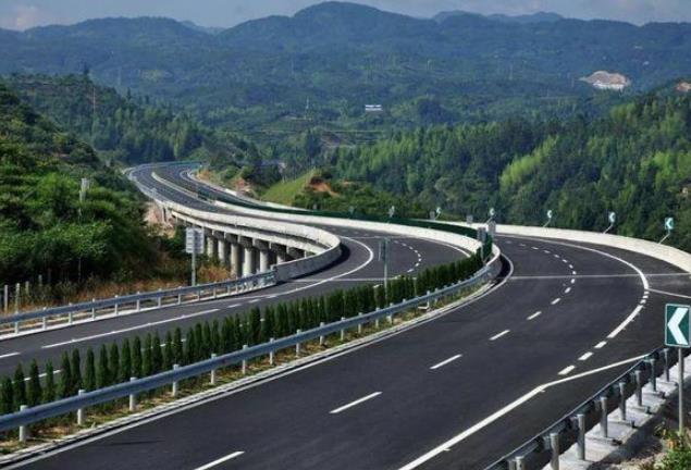 高速公路安全管理體系如何建立？