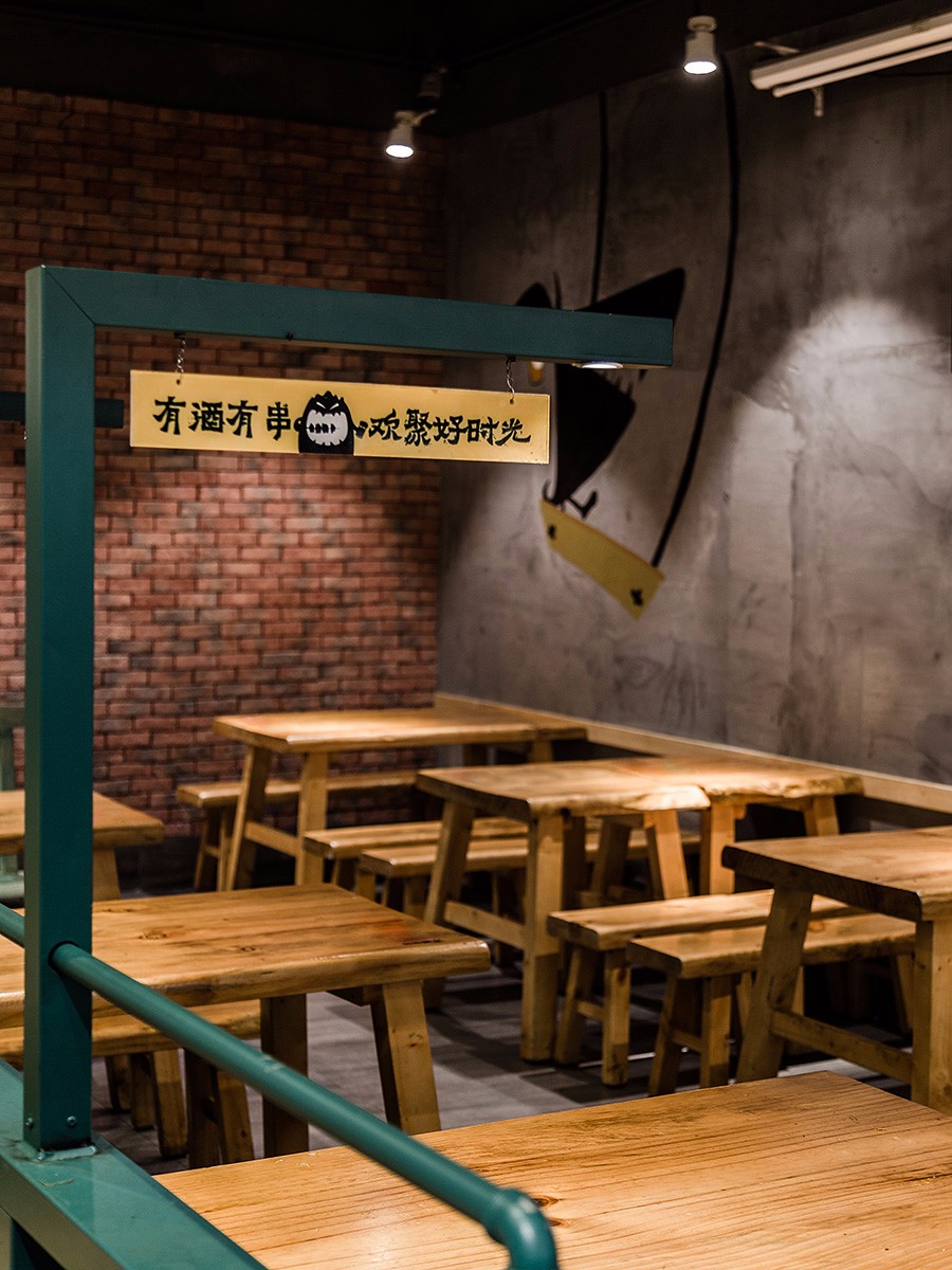 全木風格燒烤店裝修設(shè)計-第5張圖片-上海古都建筑設(shè)計集團