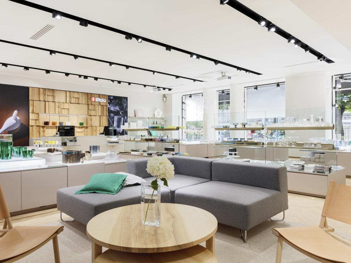 現(xiàn)代簡約家具用品店裝修-第1張圖片-上海古都建筑設(shè)計集團